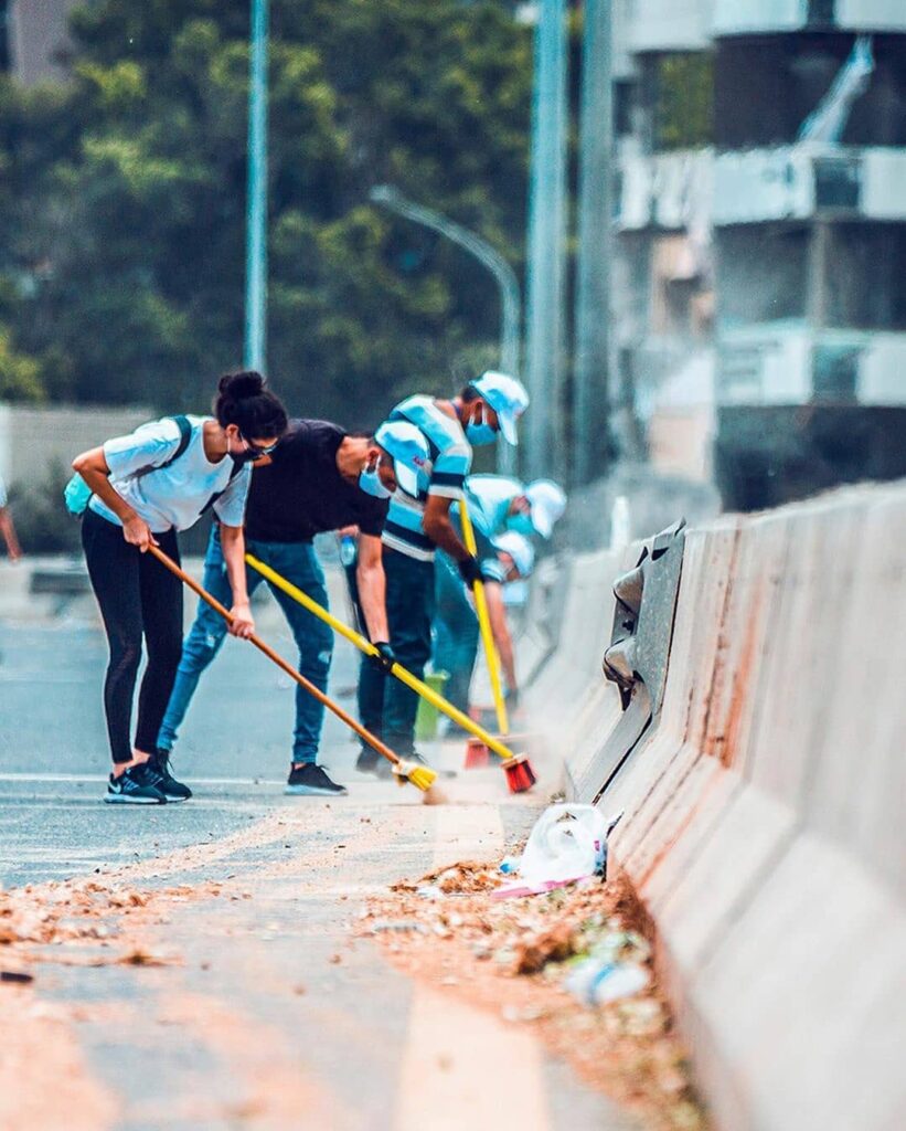 beirut port explosion cleaning