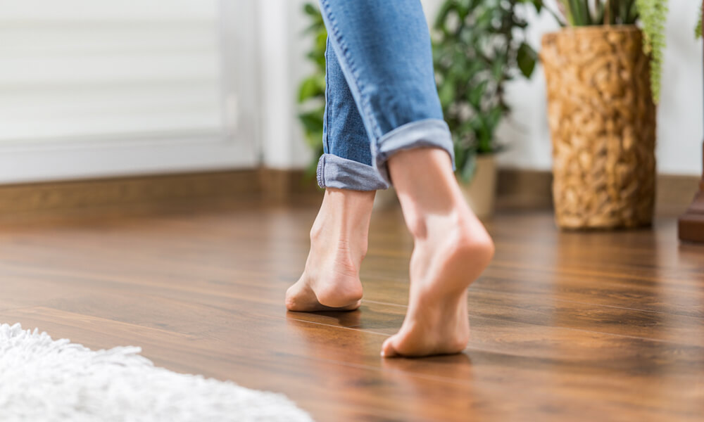 lebanese parents angry barefoot