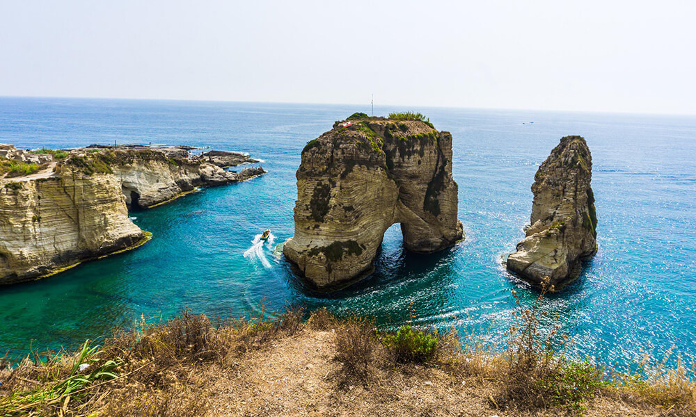 Luke Damant vlogging lebanon raouche rock